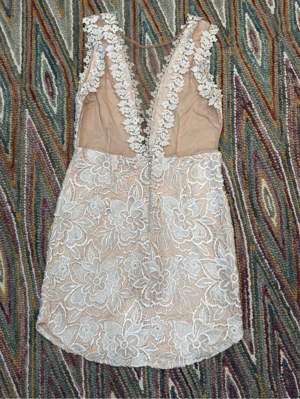 👰🏼‍♀️▫️ Lace Deep-V Mini Dress in Ivory White Sheer Neckline ▫️👰🏼‍♀️ - Picture 5 of 11